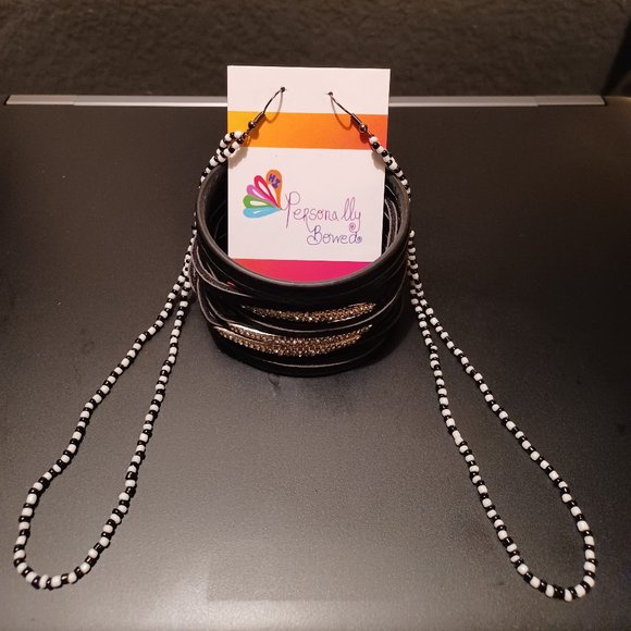 Swinging Loop Beads by PersonallyBowedbyCLB - Picture 8 of 12